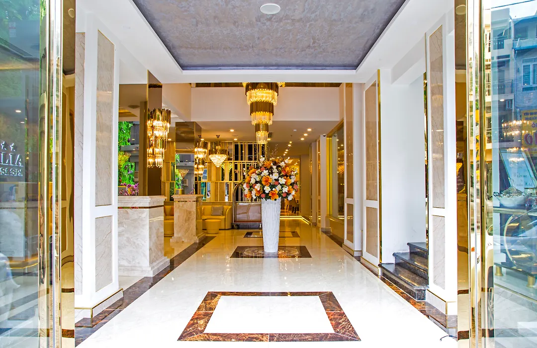 Cicilia Saigon Center-1